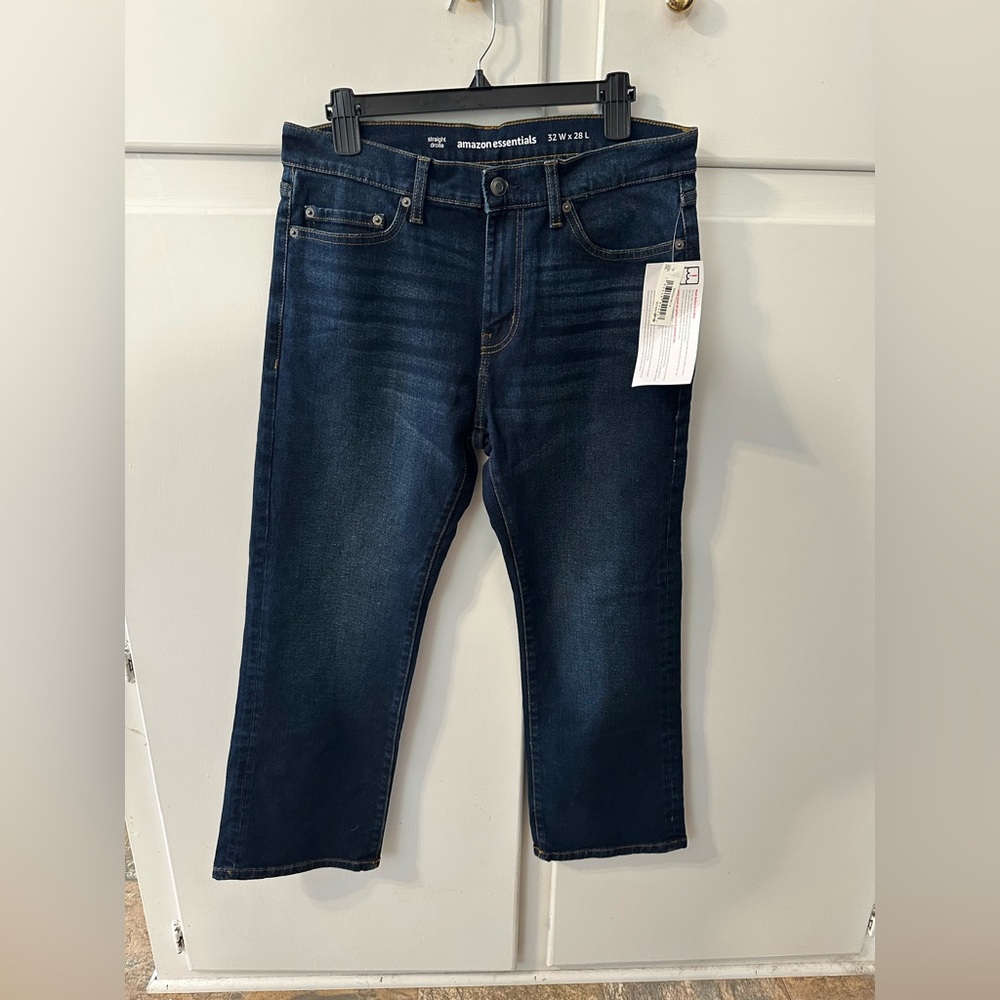 Amazon Essentials Men's Classic Indigo Jeans